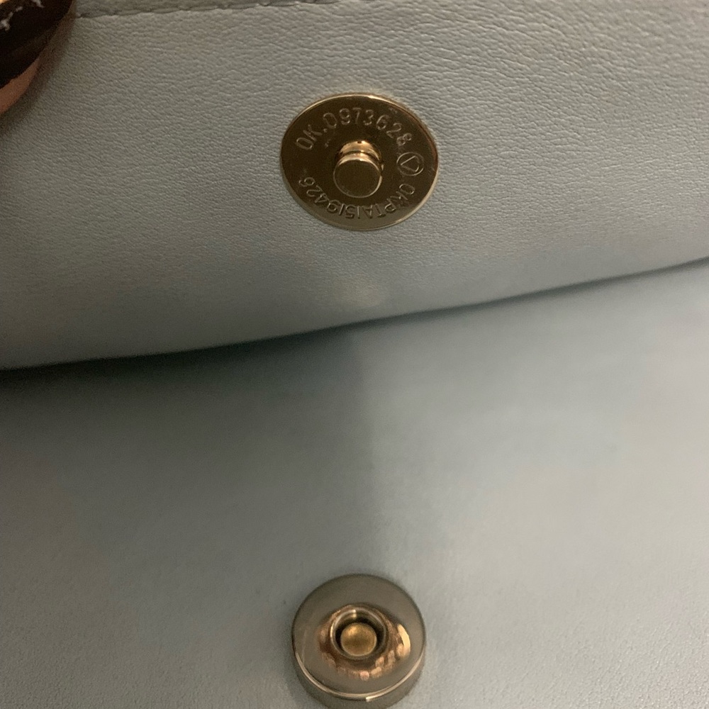 Purses - Picture 3 of 6